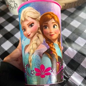 FROZEN CUP